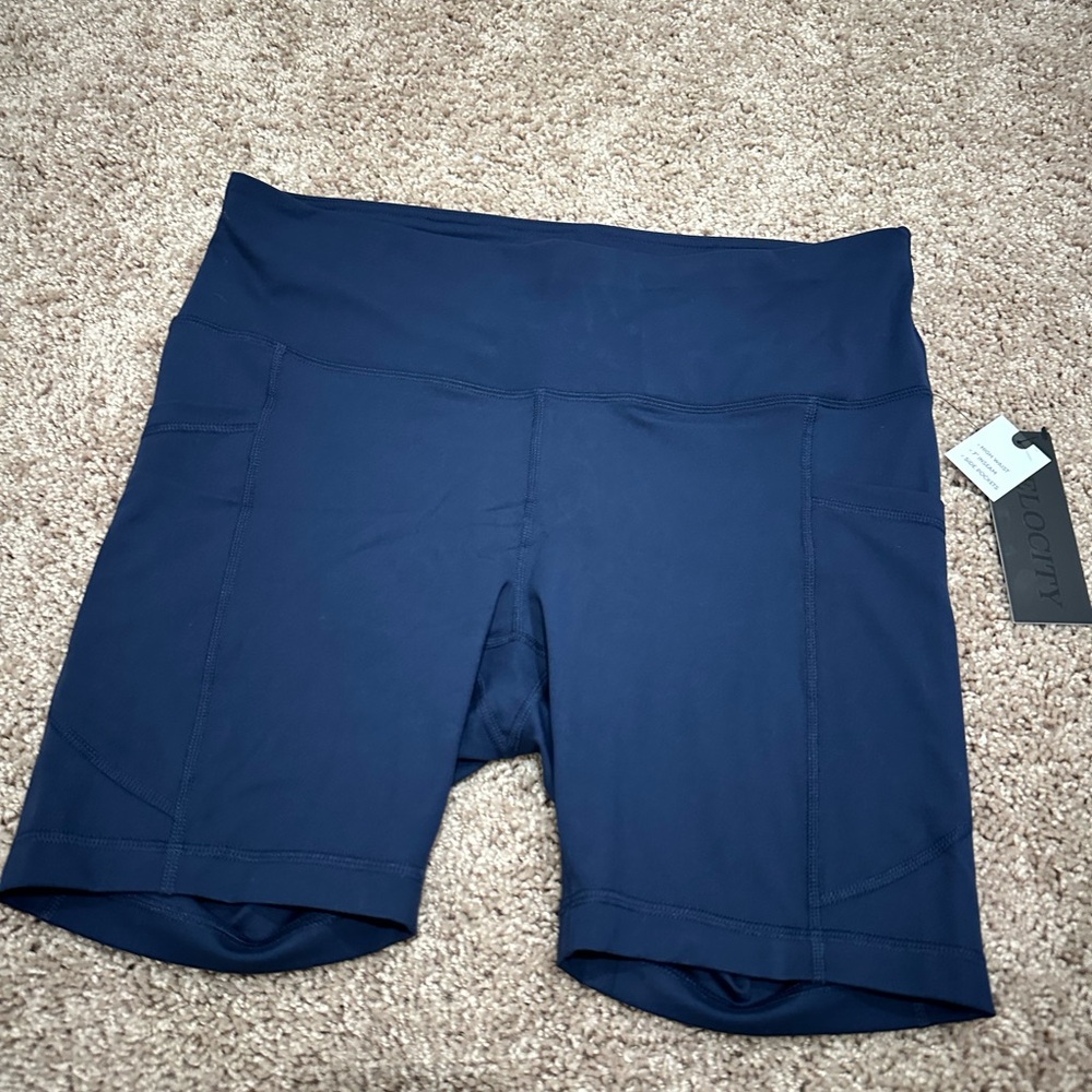 NWT VELOCITY Navy Women's Biker Shorts (SIZE: 2X) - Picture 3 of 13